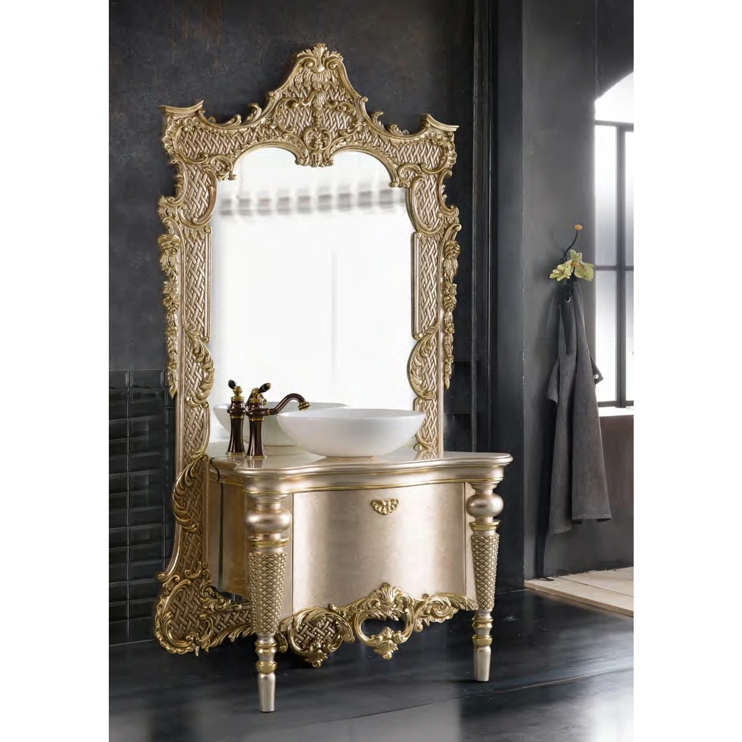 KLASİK STİL BANYO TAKIMI EN UCUZU