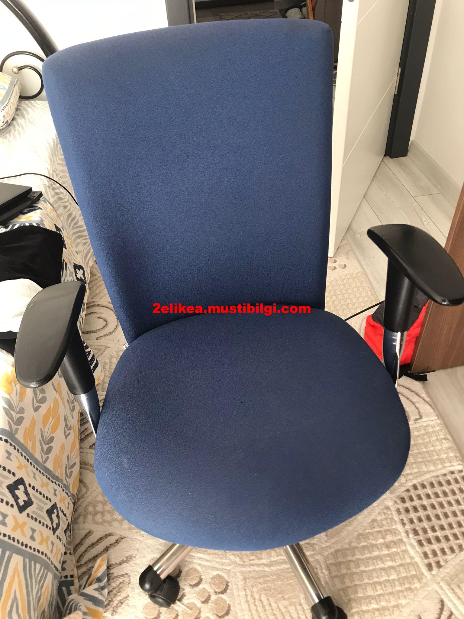Ufak tefek defoları olan döner sandalye 90 TL