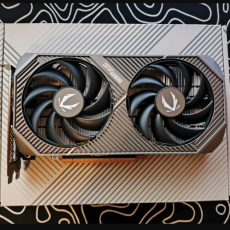 Çıkma ikinci el tertemiz Zotac Rtx 5060 Ekran Kartı 8 GB