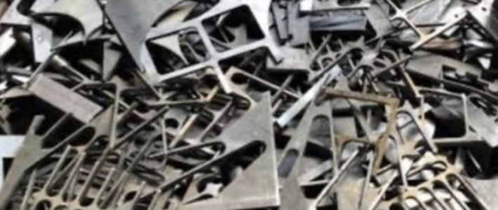 Çıkma Karışık Hurda Demirler Evde Fazlalık Eşyalar